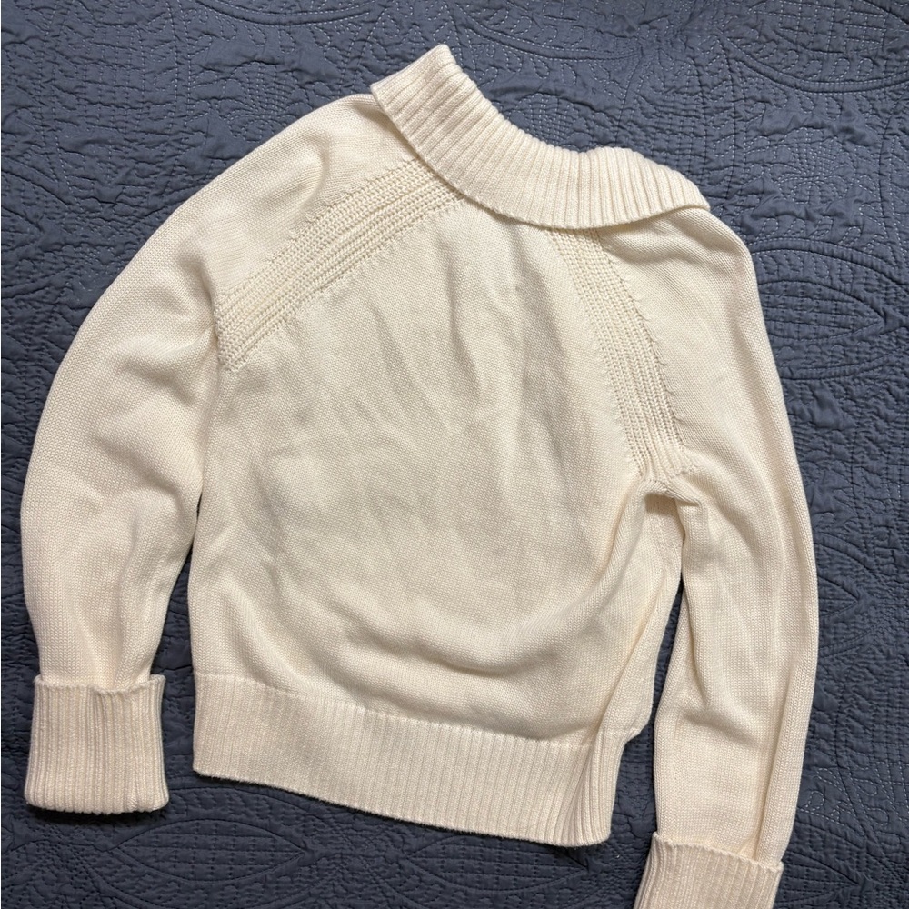 Abercrombie & Fitch Textural Notch Neck Sweater | Size M | Cream | Ribbed Knit - Picture 5 of 8